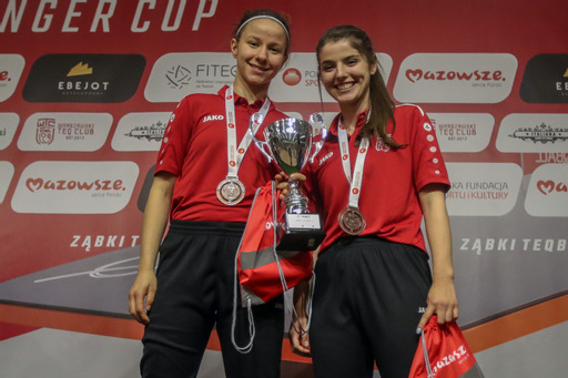 Ala Bartnicka z pucharem