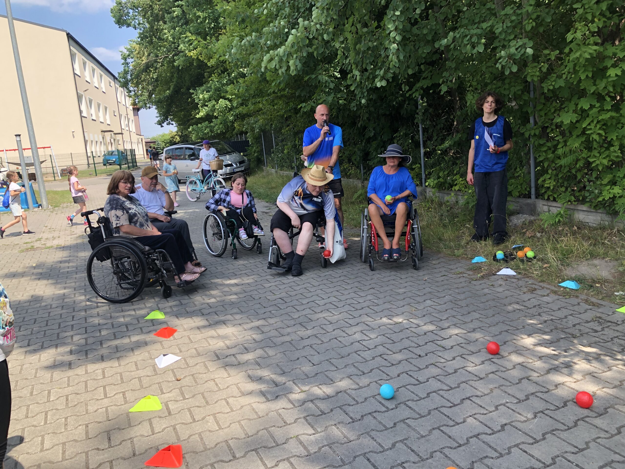 Sportowy dzień z „Aktywną szkołą” w Zakręcie