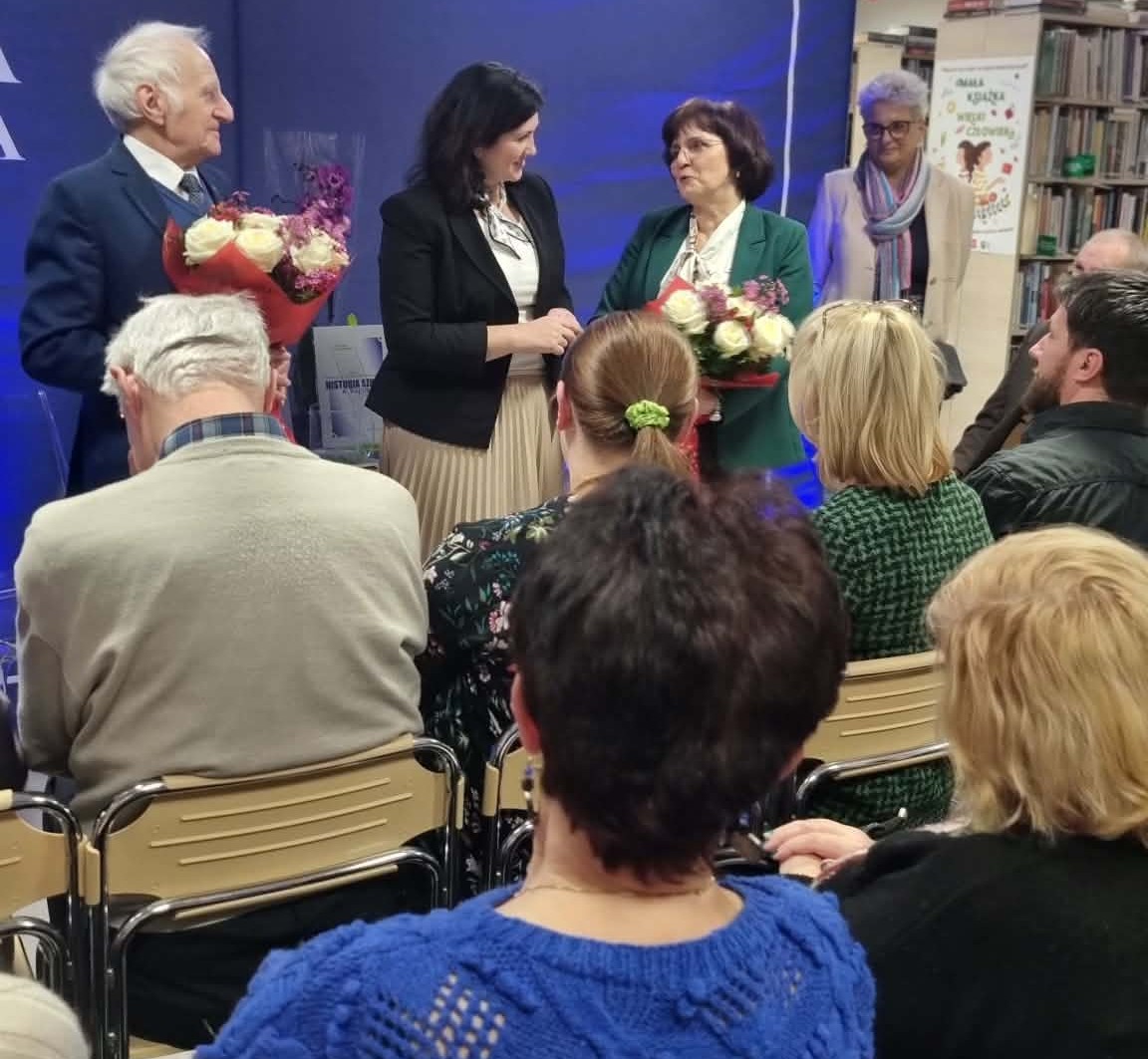 614199296_1159200876284699_4898334142903458071_n(1)