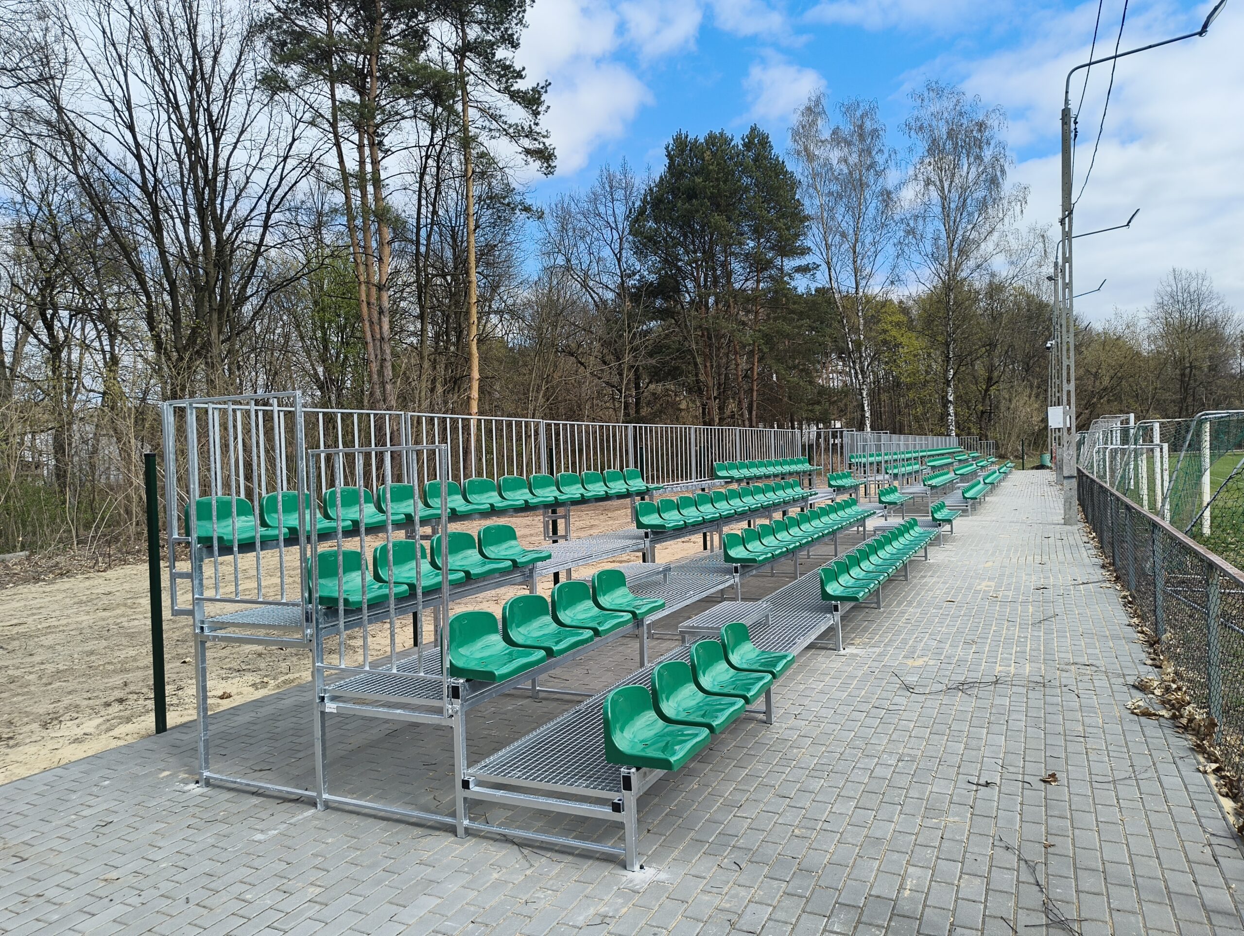 Nowe trybuny dla KS Advit