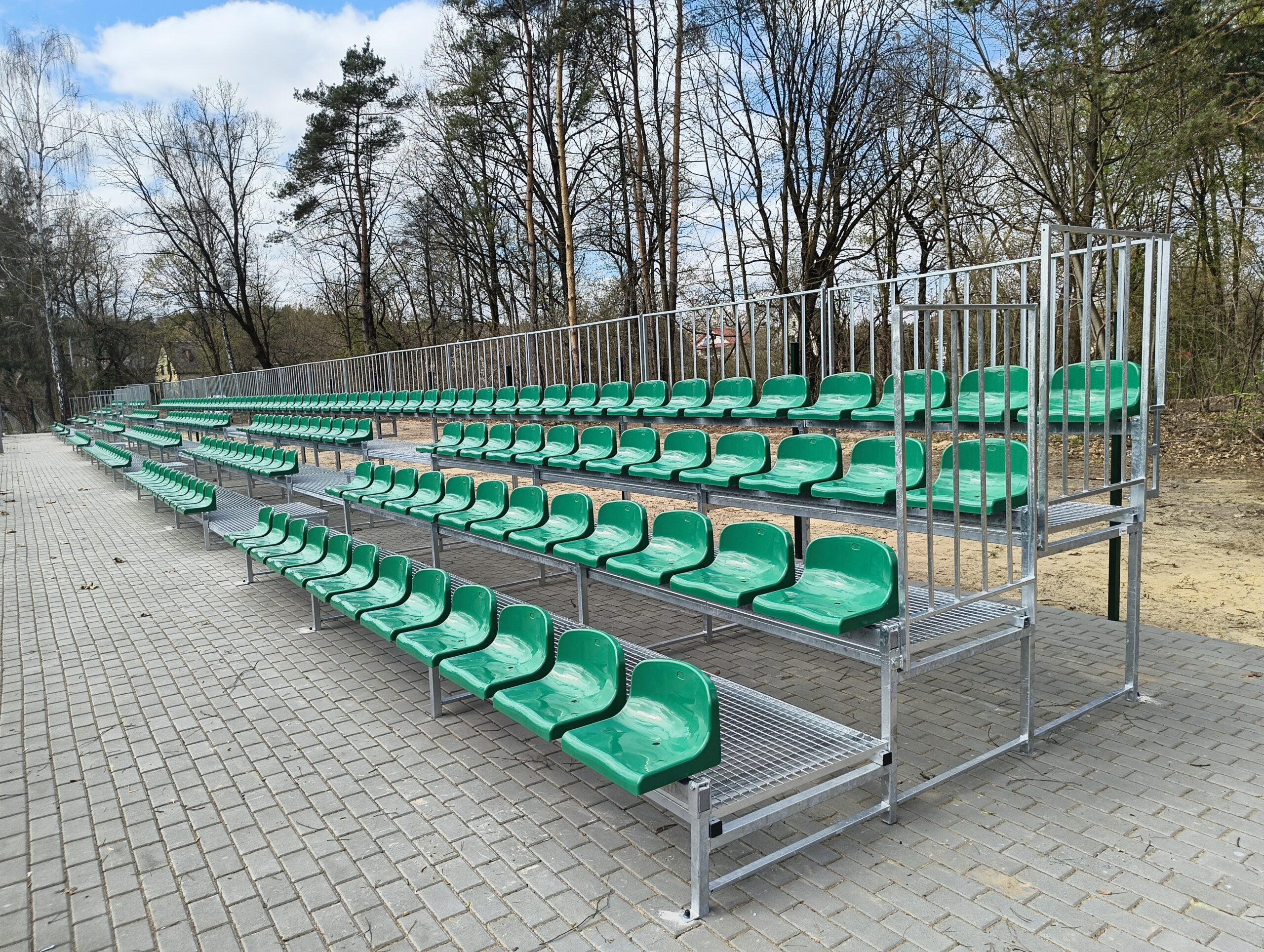 Nowe trybuny dla KS Advit